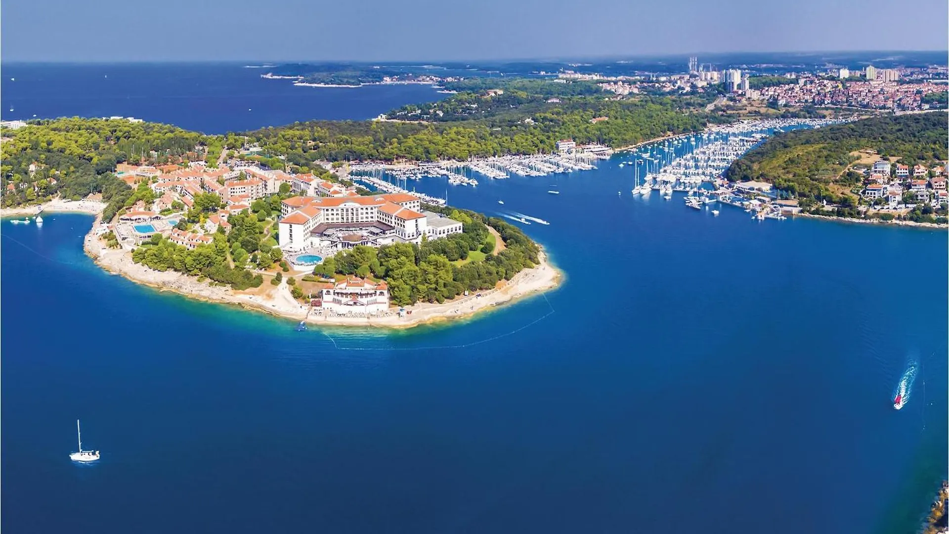 2 Bedroom Beautiful Home In Sikici Pula 0*,  Croatia